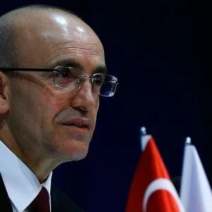 شيمشك: اقتصاد تركيا حقق 7.4% نموًا في أول 9 أشهر من 2017