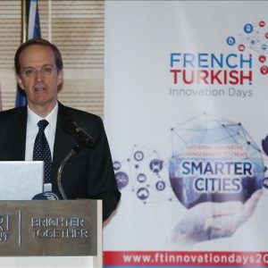 سفير فرنسا بتركيا: ننفذ مشاريع مشتركة في مجال المدن الذكية