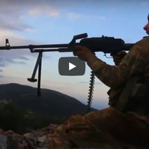 شاهد.. اشتباكات عنيفة بين الجيش التركي و عناصر ارهابية في عفرين