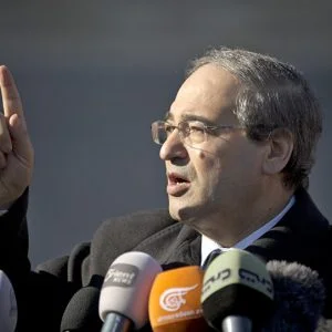 النظام السوري يحذر تركيا: الدفاعات الجوية مستعدة لتدمير أي أهداف جوية تركية