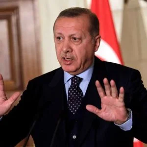 أردوغان: عملية عفرين ستتواصل تمهيدا لإعادة اللاجئين السوريين إلى بلادهم