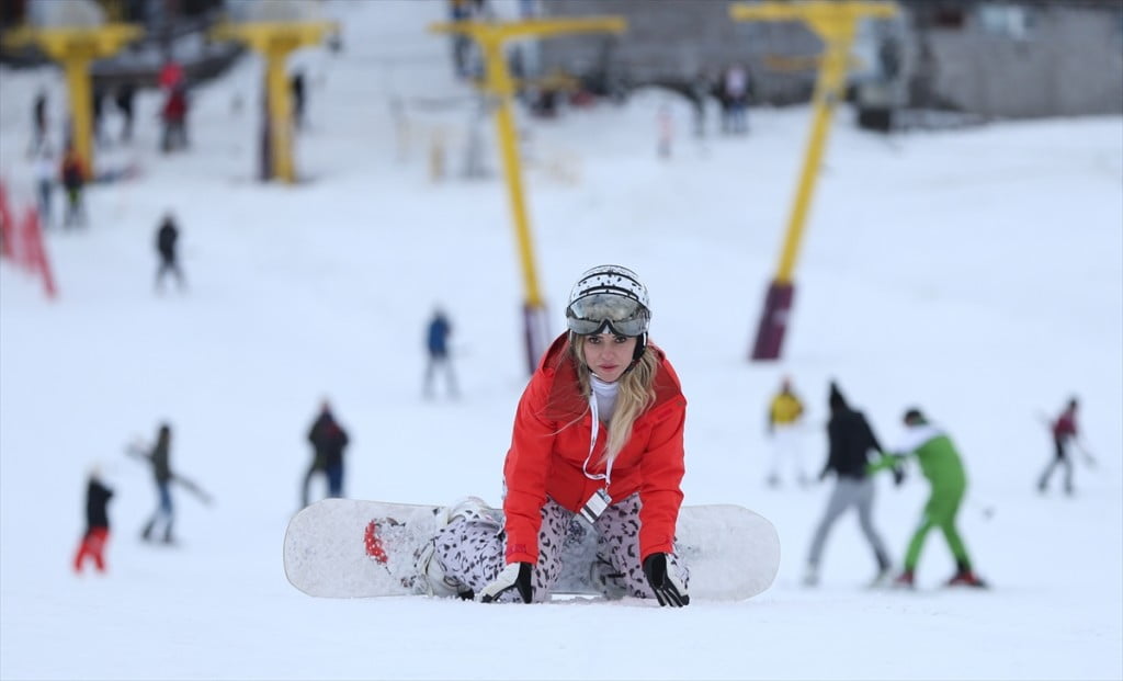 تركيا.. مركز “أولوداغ” للتزلج يستقطب عشاق السياحة الشتوية 6 تركيا.. مركز “أولوداغ” للتزلج يستقطب عشاق السياحة الشتوية 5