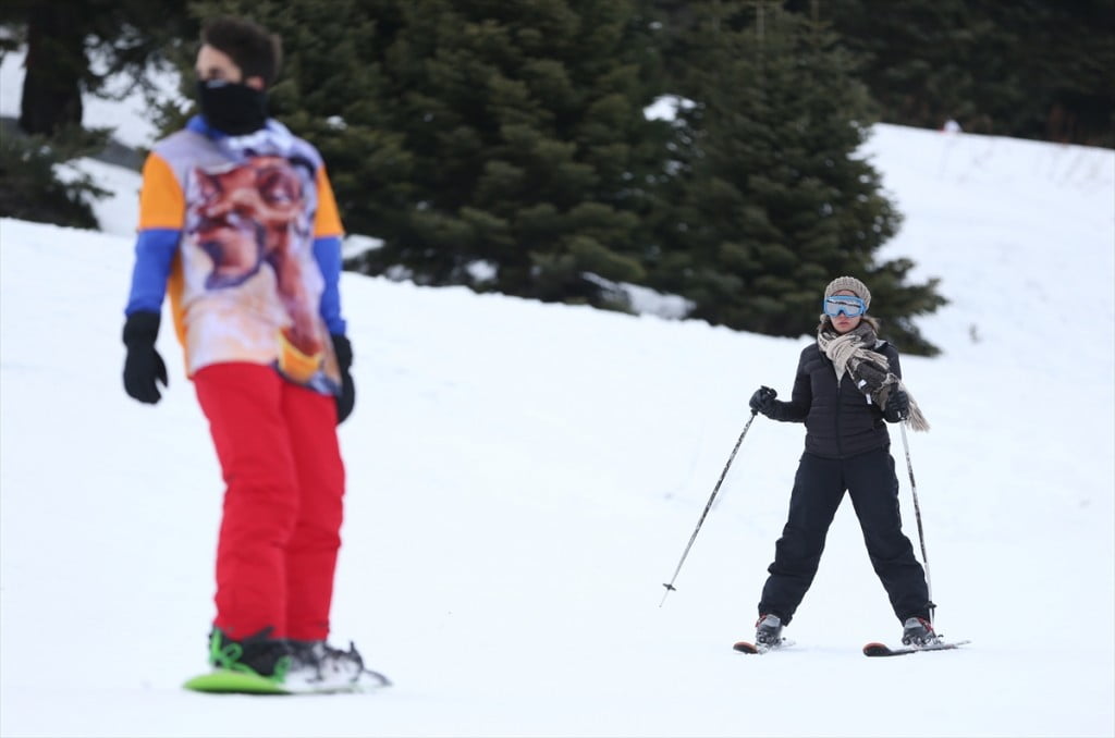 تركيا.. مركز “أولوداغ” للتزلج يستقطب عشاق السياحة الشتوية 4 تركيا.. مركز “أولوداغ” للتزلج يستقطب عشاق السياحة الشتوية 3