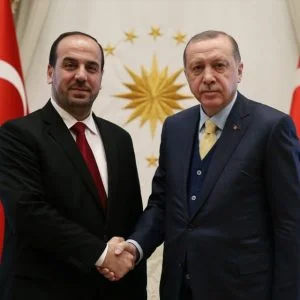 الرئيس أردوغان يستقبل رئيس الهيئة التفاوضية للمعارضة السورية