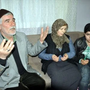 لاجئو عفرين في تركيا يتوقون للعودة عقب تطهيرها من “ب ي د” الإرهابي