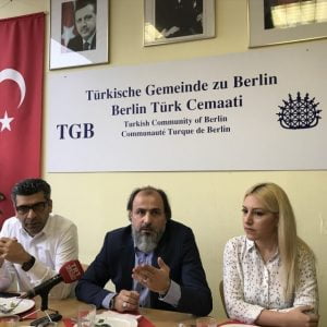 الجالية التركية في برلين تدعم عملية “غصن الزيتون” ضد التنظيمات الإرهابية