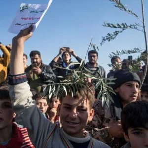 مظاهرة داعمة لـ”غصن الزيتون” في إعزاز السورية