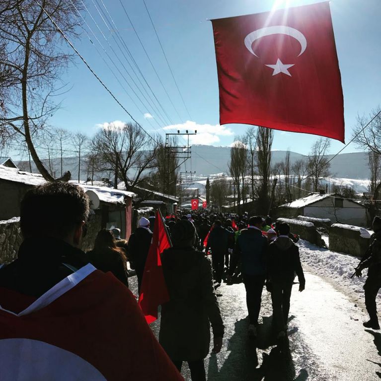 صور.. تركيا تسير على خطى شهدائها 6 صور.. تركيا تسير على خطى شهدائها 5