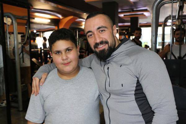 ما قصة الطفل السوري الذي تعاطف معه الاف الاتراك 11