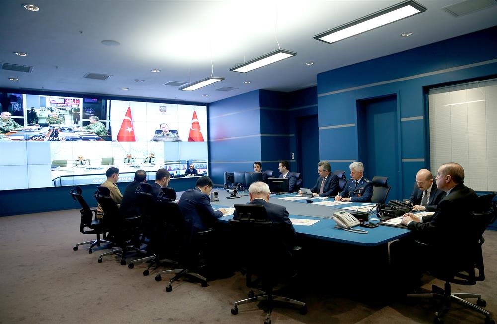 بالصور.. تعرف على المركز الذي من خلاله يتابع ارودغان كل الاحداث الجارية في تركيا 5