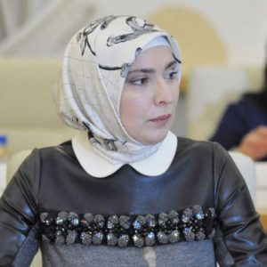 زوجة مفتي داغستان تترشح لرئاسة روسيا!