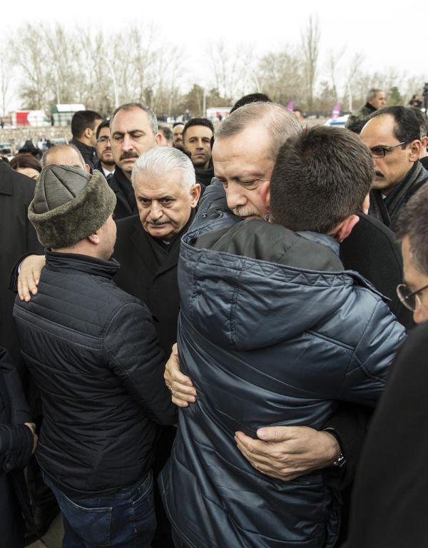 أردوغان يشيع أول شهيد تركي في "غص الزيتون" 3