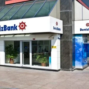 دولة عربية بصدد شراء حصة أكبر بنك روسي في تركيا