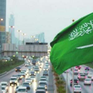 داعية سعودي يعلن: طلقت السياسة بالثلاث