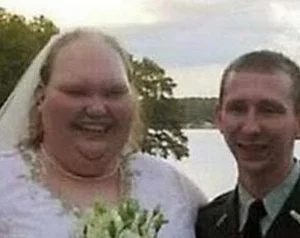 بعد أن حصلت على لقب أقبح عروس في العالم.. شاهد كيف فاجأت الفتاة الروسية الكثيرين بجسدها وجمالها