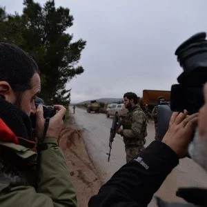 إرهابيو “ب ي د” يستهدفون صحفيين يتابعون سير عملية “غصن الزيتون”