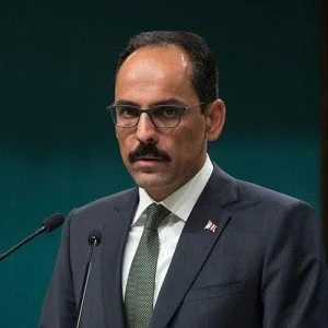 قالن: لا يمكن لأحد معارضة حجة القضاء على الإرهاب في سوريا