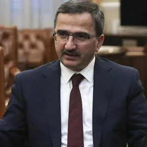 للمرة الثالثة.. تركيا تطلب من اليونان تسليم الانقلابيين الفارين إليها