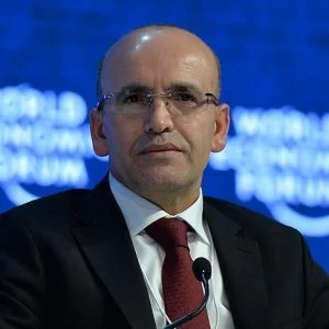 نائب يلدريم ووزير اقتصاده يسلطان الضوء على الاقتصاد التركي بـ”دافوس”