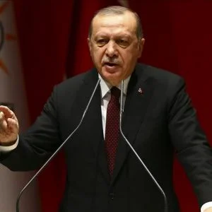 أردوغان: “داعش” ما يزال ذريعة لتكديس الأسلحة في سوريا رغم انتهائه