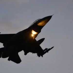 22 مقاتلة تركية دمرت 44 هدفا في عفرين