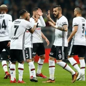 بشكتاش يسحق كارابوك سبور بخماسية