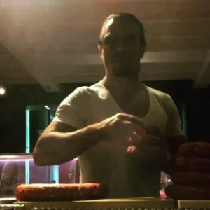 شاهد.. فيديو لـ”حبيب الملح” يورّطه في أزمة مع السلطات الأميركية