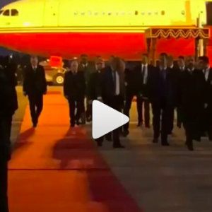 شاهد لحظة وصول الرئيس اردوغان الى الجزائر