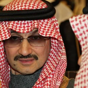 تقارير تصف تحركات الوليد بن طلال بعد خروجه