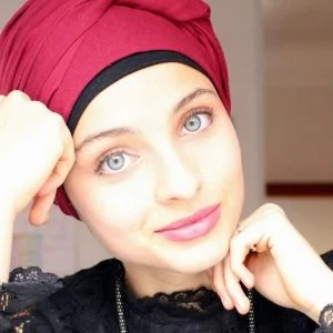 لهذه السبب انسحبت السورية منال ابتسام من برنامج “ذا فويس” النسخة الفرنسية(شاهد)