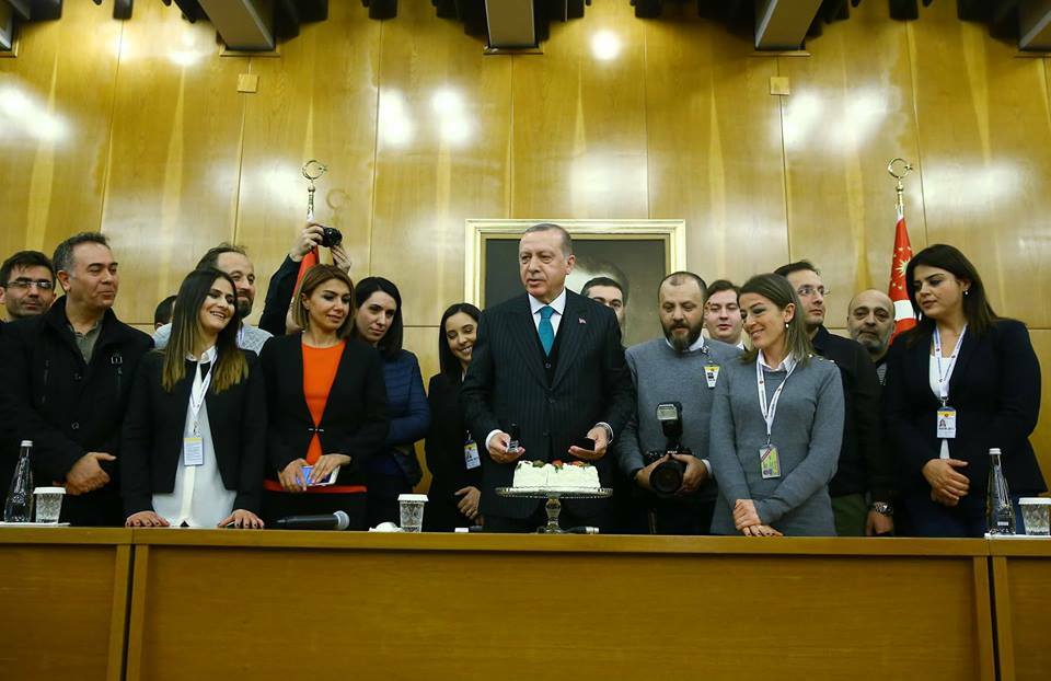 مفاجأة للرئيس اردوغان في يوم ميلاده 3