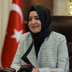 وزيرة الأسرة التركية: سنبقى “ملجأ آمنا” للأطفال ضحايا الحروب والإرهاب