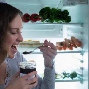 خمسة أسباب تجعل معدتك “تكرهك”