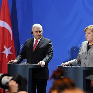 ميركل: تركيا مضطرة لحماية مصالحها الأمنية