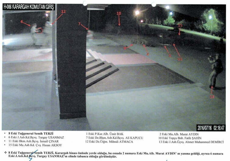 جديد.. هكذا استعد الضابط "عمر خالص دمير" لقتل جنرال انقلابي بمقر القوات الخاصة التركية (فيديو وصور) 30 جديد.. هكذا استعد الضابط "عمر خالص دمير" لقتل جنرال انقلابي بمقر القوات الخاصة التركية (فيديو وصور) 29