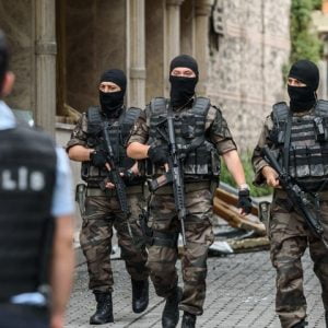 تركيا تعتقل 573 شخصا منذ بدء عملية “غصن الزيتون”