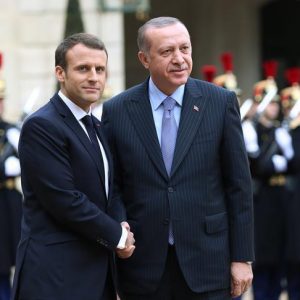 أردوغان وماكرون يبحثان عملية عفرين