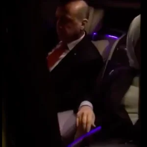 شاهد سيارة الرئيس اردوغان من الداخل