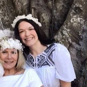 امريكيتان تقبلان التعدد لانقاذ “الزوج” من الموت