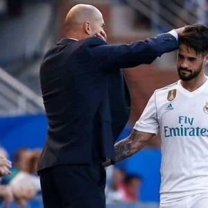 إيسكو يهاجم زيدان بعد عرض مميز مع منتخب إسبانيا