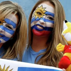 بالفيديو… أهداف مباراة أوروغواي والتشيك 2-0