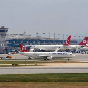إغلاق مطار تركي بسبب هبوط اضطراري لطائرة قادمة من قطر