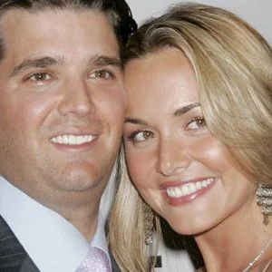 زوجة الابن الأكبر لترامب تطلب الطلاق