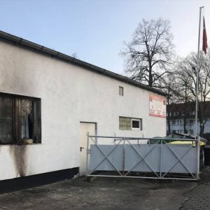 حبس 4 من أنصار “ب ي د” الإرهابي في ألمانيا بسبب اعتداء على مسجد