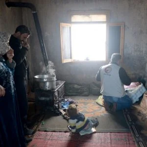 إدارة الكوارث والطوارئ التركية تعتزم نقل 40 أسرة نازحة بمحيط عفرين إلى مخيم داخل سوريا