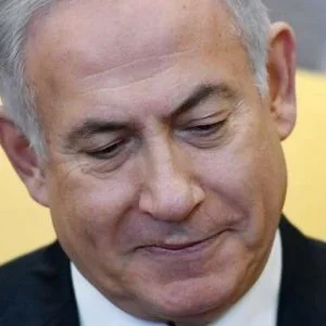 نقل رئيس الوزراء الإسرائيلي نتنياهو إلى المستشفى