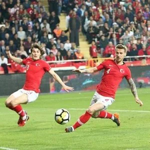 تركيا تعبر إيرلندا بهدف نظيف ودياً