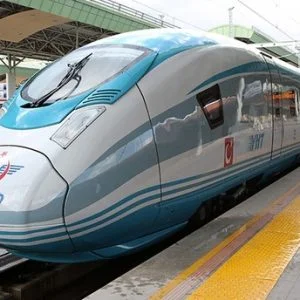 وزير روسي: تركيا سبقتنا في إنشاء السكك الحديدية للقطارات السريعة