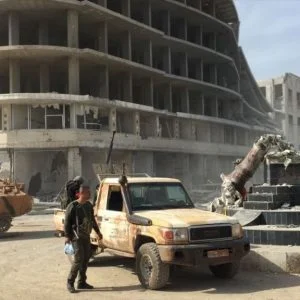 قوات “غصن الزيتون” تمشط مركز مدينة عفرين بعد السيطرة عليه