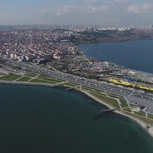 تركيا تحدد الحمولة القصوى لناقلات الوقود المارة من “قناة إسطنبول”
